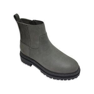 Time and Tru Women's Lug Chelsea Boots